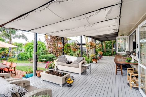 Photo of property in 3 Nikau Street, Taradale, Napier, 4112