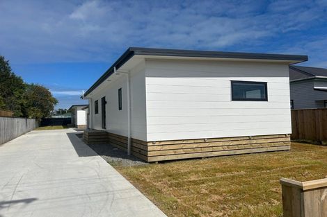 Photo of property in 26 Romilly Street, Westport, 7825