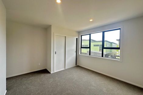 Photo of property in 21/7 Johnston Grove, Taita, Lower Hutt, 5011