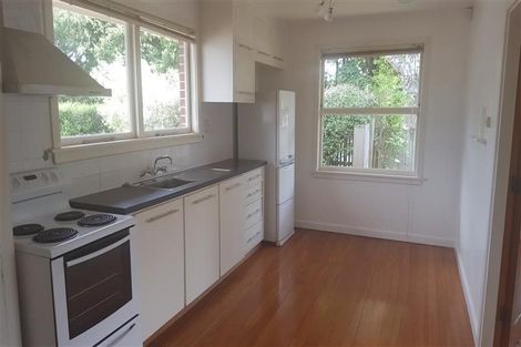 Photo of property in 98 Crofton Road, Harewood, Christchurch, 8051