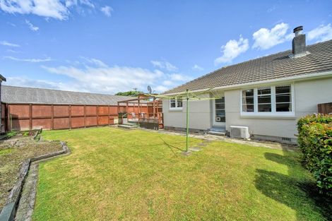 Photo of property in 14ud- Bush Grove, Trentham, Upper Hutt, 5018
