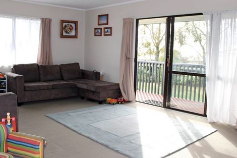 Photo of property in 37 Puriri Road, Pukekohe, 2120