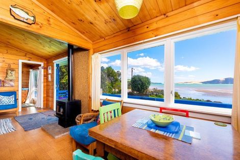 Photo of property in 24 Koutu Beach Road, Opononi, Kaikohe, 0473