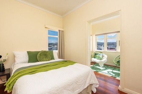 Photo of property in 2u2 Hawker Street, Mount Victoria, Wellington, 6011