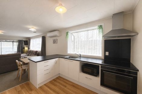 Photo of property in 1/18 Oregon Drive, Maoribank, Upper Hutt, 5018