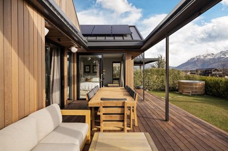 Photo of property in 11b Double Cone Road, Jacks Point, Queenstown, 9371