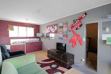 Photo of property in 11 Low Avenue, Foxton Beach, Foxton, 4815