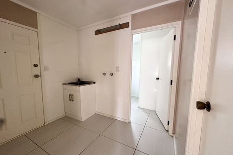 Photo of property in 2/137 Mokoia Road, Birkenhead, Auckland, 0626
