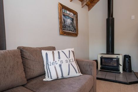 Photo of property in 27 Totara Street, Ohakune, 4625