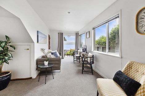 Photo of property in 353 Karaka Bay Road, Karaka Bays, Wellington, 6022