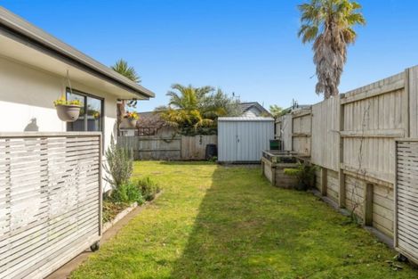 Photo of property in 8 Kestrel Avenue, Welcome Bay, Tauranga, 3112