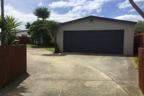 Photo of property in 47 Hereford Street, Te Atatu Peninsula, Auckland, 0610