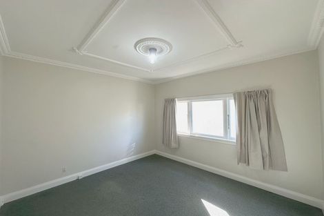 Photo of property in 18-18a Ludlam Crescent, Woburn, Lower Hutt, 5010