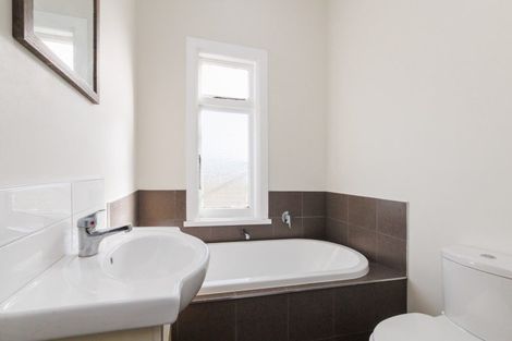 Photo of property in 73 James Line, Kelvin Grove, Palmerston North, 4414