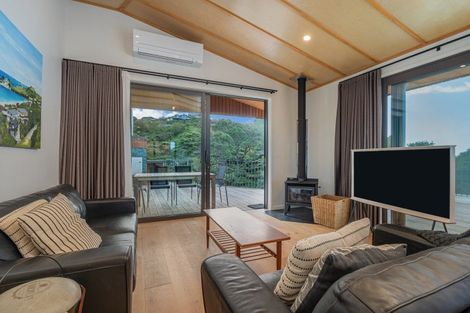 Photo of property in 92 Grange Road, Hahei, Whitianga, 3591