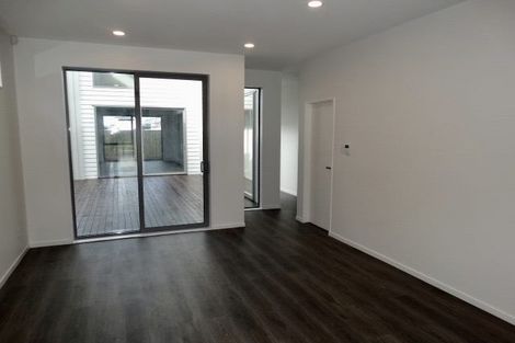 Photo of property in 5 Pihoihoi Place, Hobsonville, Auckland, 0616