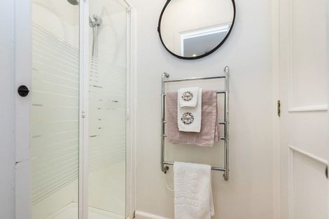 Photo of property in 2 Royds Street, Fendalton, Christchurch, 8014