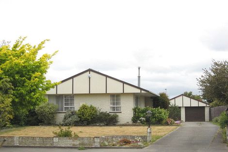 Photo of property in 7 Heathglen Avenue, Parklands, Christchurch, 8083
