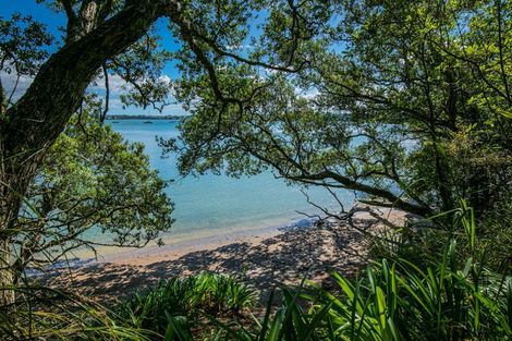 Photo of property in 5 Remu Place, Greenhithe, Auckland, 0632