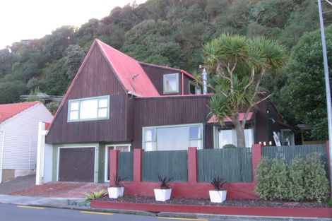 Photo of property in 31 Moana Road, Plimmerton, Porirua, 5026