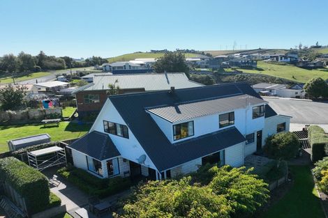 Photo of property in 12 Matai Place, Balclutha, 9230