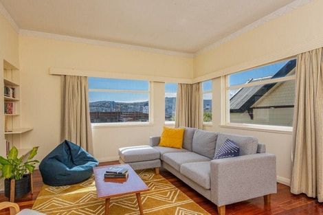 Photo of property in 2u2 Hawker Street, Mount Victoria, Wellington, 6011
