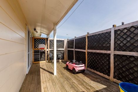 Photo of property in 10 Hamua Place, Waitara, 4320