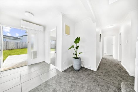 Photo of property in 19 Alexandra Street, Riverhead, 0820
