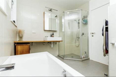 Photo of property in 2 Leander Road, Bayswater, Auckland, 0622