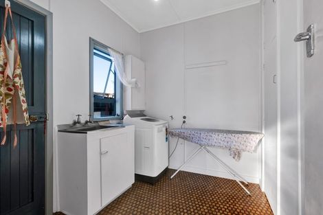 Photo of property in 23 Turi Street, Welbourn, New Plymouth, 4312