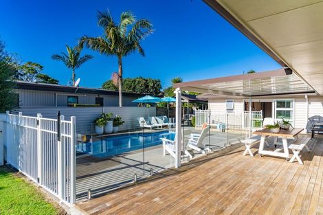 Photo of property in 56 Moir Point Road, Mangawhai Heads, Mangawhai, 0505