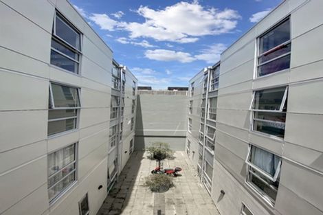 Photo of property in Hanson House, 11a/27 Hanson Street, Mount Cook, Wellington, 6021