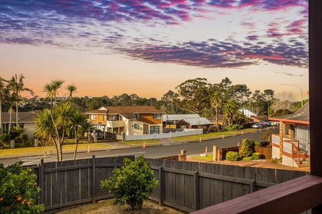 Photo of property in 64 Granville Drive, Massey, Auckland, 0614