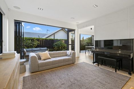 Photo of property in 5 Ridge View Crescent, Pukekohe, 2120
