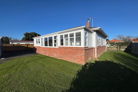 Photo of property in 129 Savage Crescent, West End, Palmerston North, 4412