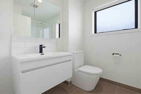 Photo of property in 2/15 Tilden Avenue, Hillcrest, Auckland, 0627
