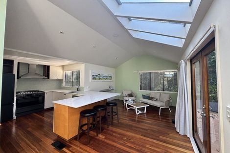 Photo of property in 9a Wadestown Road, Wadestown, Wellington, 6012