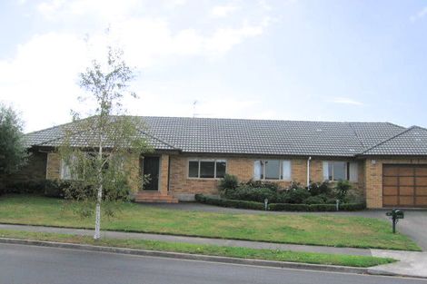 Photo of property in 6 Buncrana Place, Pinehill, Auckland, 0632