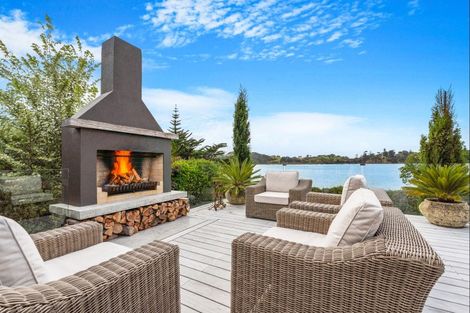 Photo of property in 9 Young Street, Mahurangi East, Warkworth, 0982
