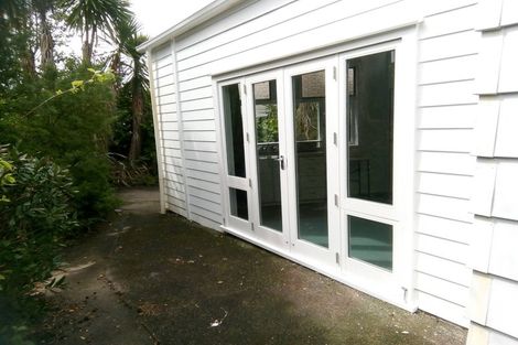 Photo of property in 31 Matama Road, Glen Eden, Auckland, 0602