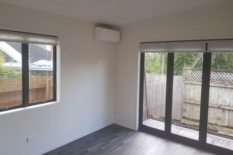 Photo of property in 38a Sunnynook Road, Sunnynook, Auckland, 0620