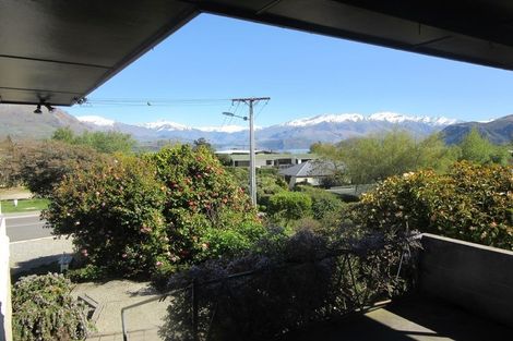Photo of property in 61 Manuka Crescent, Wanaka, 9305