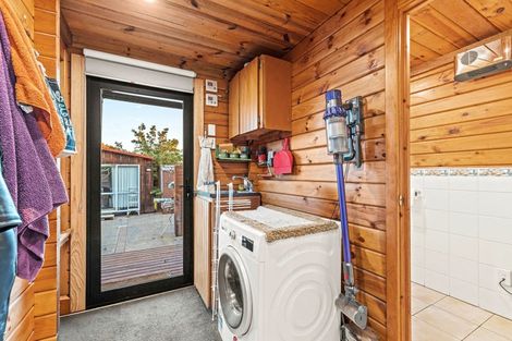 Photo of property in 42 Steadman Road, Broomfield, Christchurch, 8042