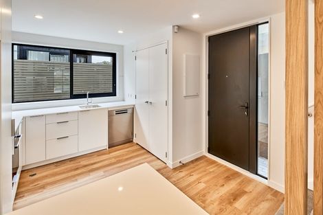 Photo of property in 27a Thompson Street, Mount Cook, Wellington, 6011