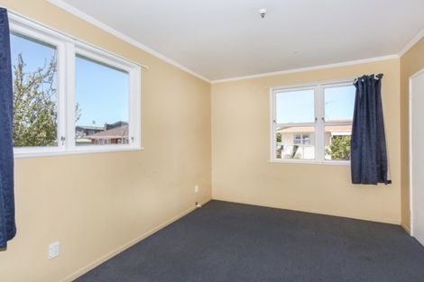 Photo of property in 30 President Avenue, Papakura, 2110
