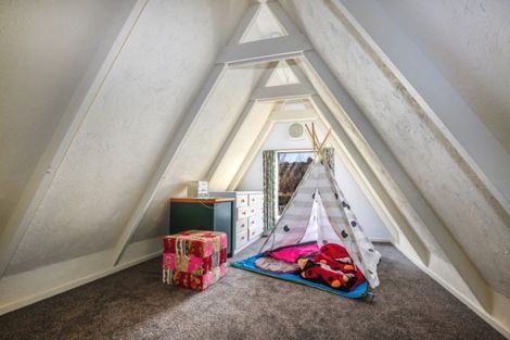 Photo of property in 20 Solander Place, Whitby, Porirua, 5024