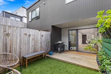 Photo of property in Rf202b, 25/18 Hewlett Road, Massey, Auckland, 0614