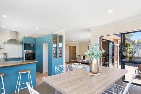 Photo of property in 6 Manor Park Drive, Pyes Pa, Tauranga, 3112