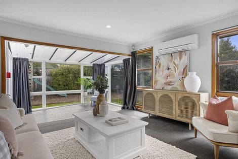 Photo of property in 2 Clipper Place, Redwood, Christchurch, 8051