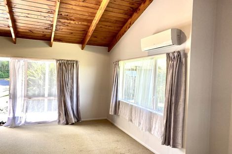 Photo of property in 47 Greenslade Crescent, Northcote, Auckland, 0627